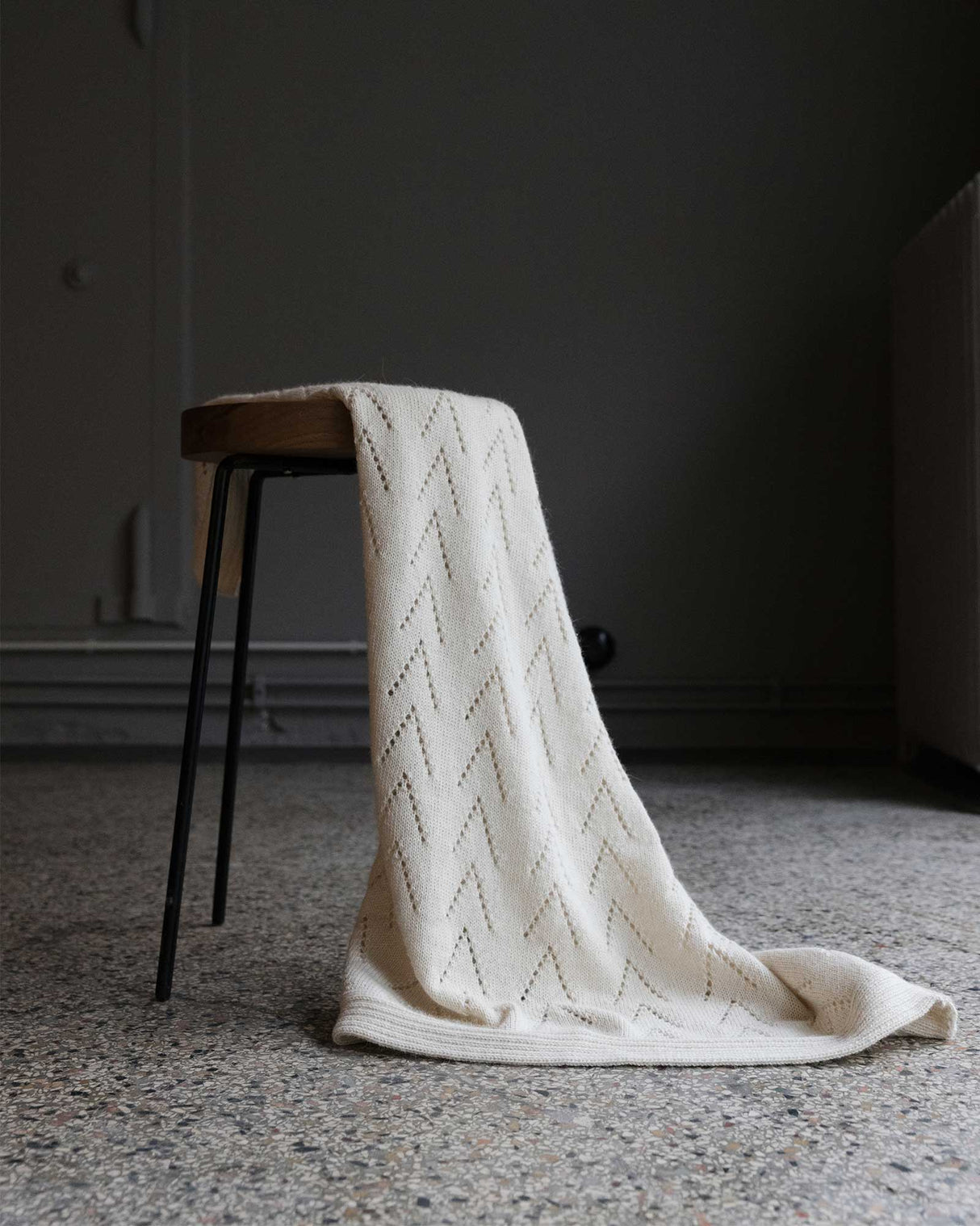 Lace Front Pointelle Blanket - 100x70 cm - Cream