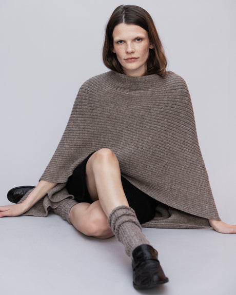 Alpaca Rib Cape / Slá